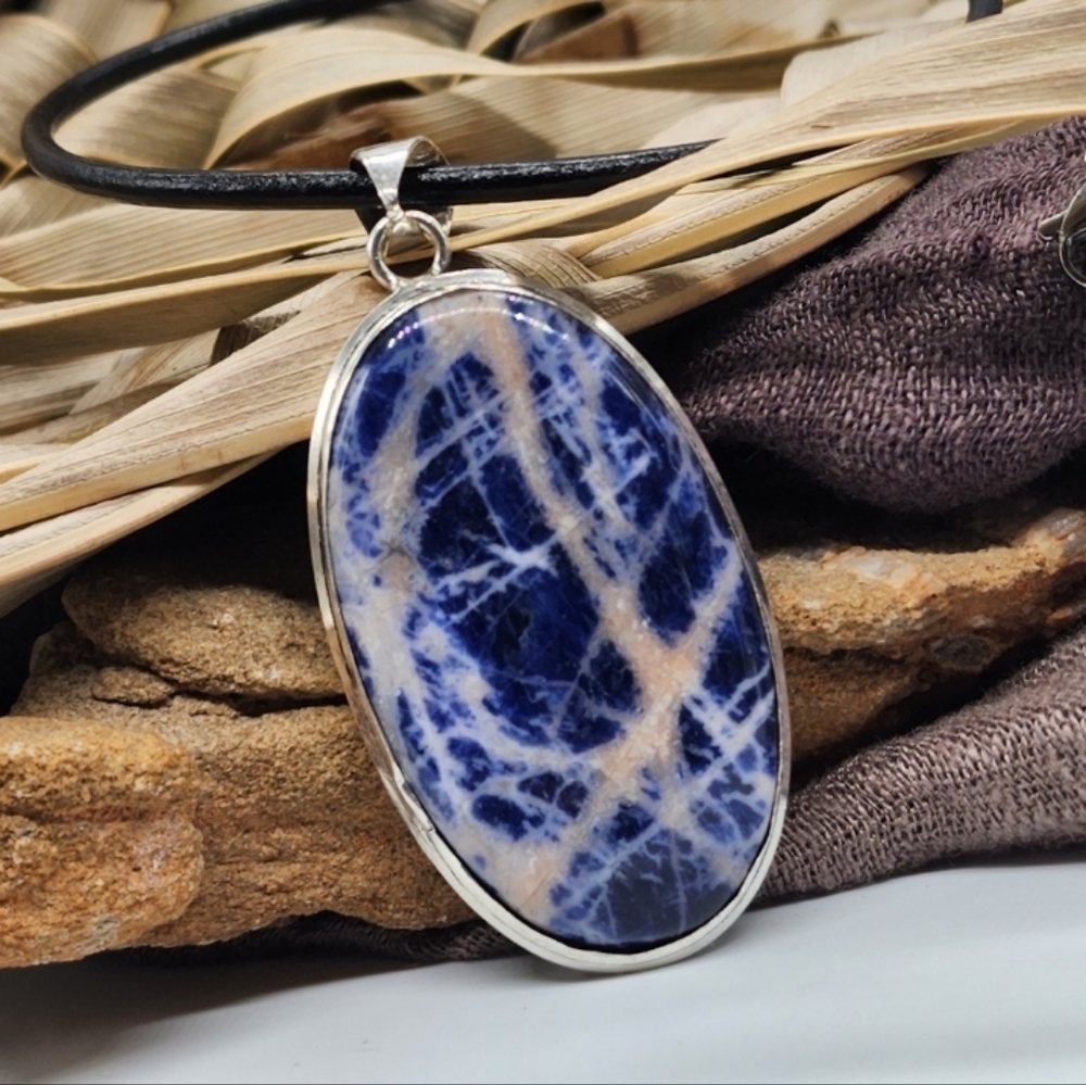 GENUINE SODALITE Stone White Rhodium/925 Silver Pendant Black Leather